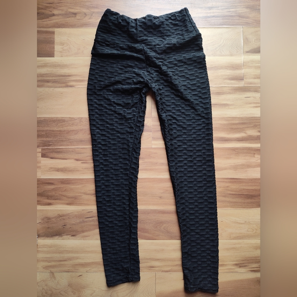 Textured Black Leggings